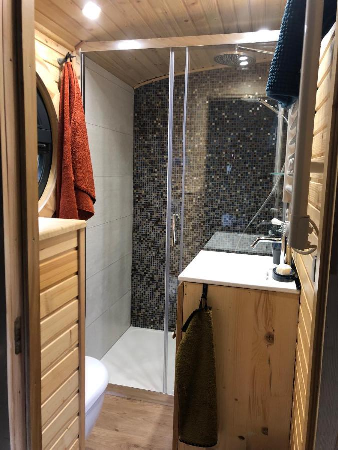 Vakantiehuis Roulotte O Bien-etre Massage Sejour Bien-etre En Insolite Roulotte Karantez Ou En Melon Ou Yock A 800 M Des Plages Maison D'hote Drogou *