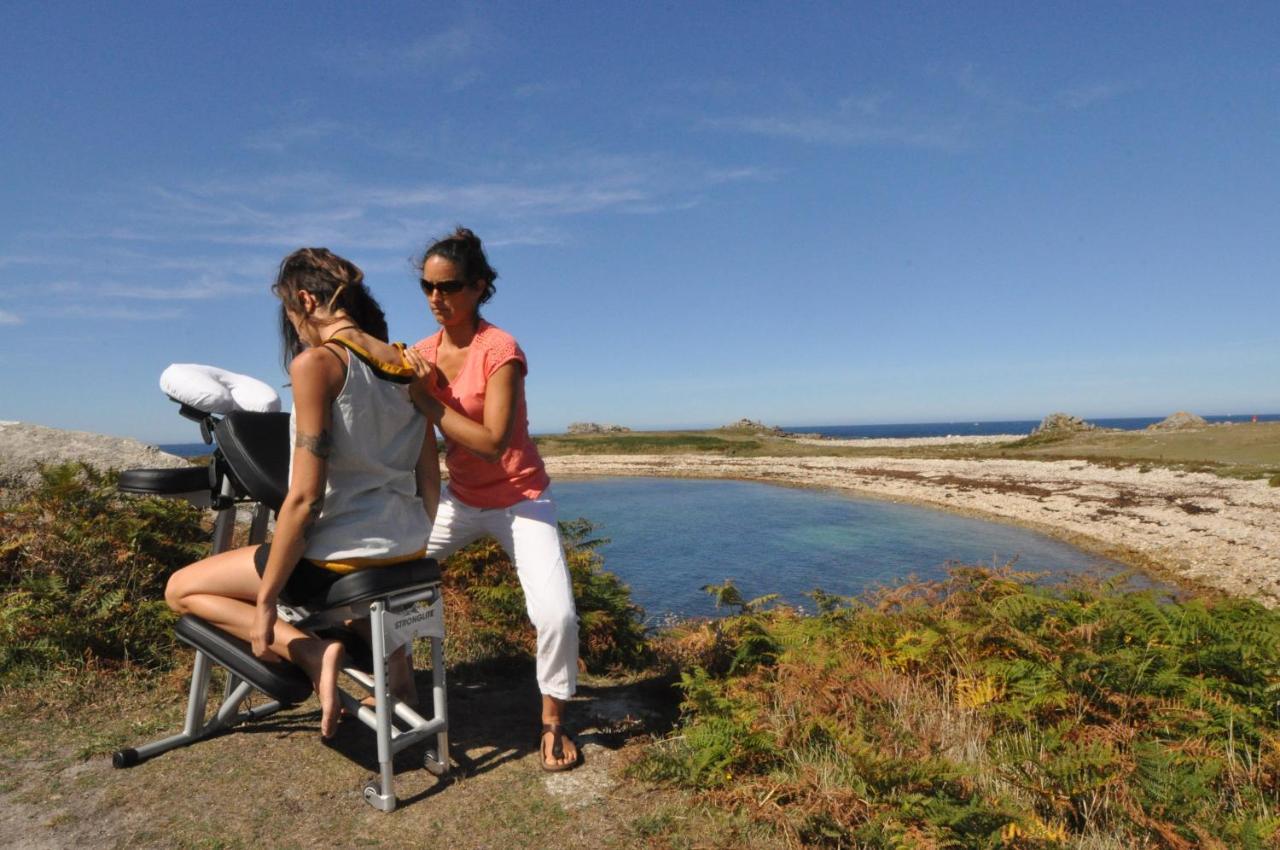Roulotte O Bien-etre Massage Sejour Bien-etre En Insolite Roulotte Karantez Ou En Melon Ou Yock A 800 M Des Plages Maison D'hote Drogou * Porspoder