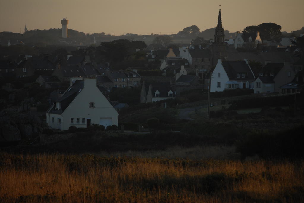 Vakantiehuis Roulotte O Bien-etre Massage Sejour Bien-etre En Insolite Roulotte Karantez Ou En Melon Ou Yock A 800 M Des Plages Maison D'hote Drogou Porspoder