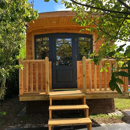 Roulotte Gites O Bien-Etre: Beachside Wellness Retreat Porspoder Exterior photo