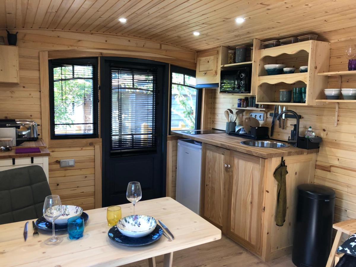 Holiday home Roulotte O Bien-etre: Beachside Wellness Retreat *
