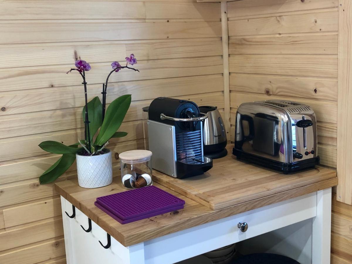 Roulotte O Bien-etre: Beachside Wellness Retreat * Porspoder