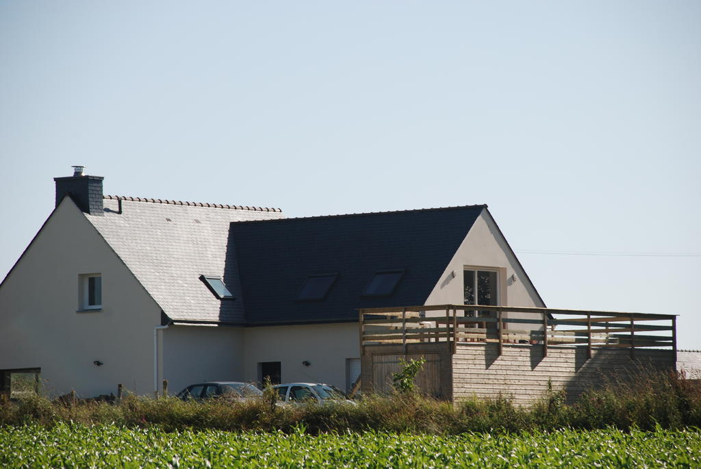 Roulotte O Bien-etre: Beachside Wellness Retreat Porspoder