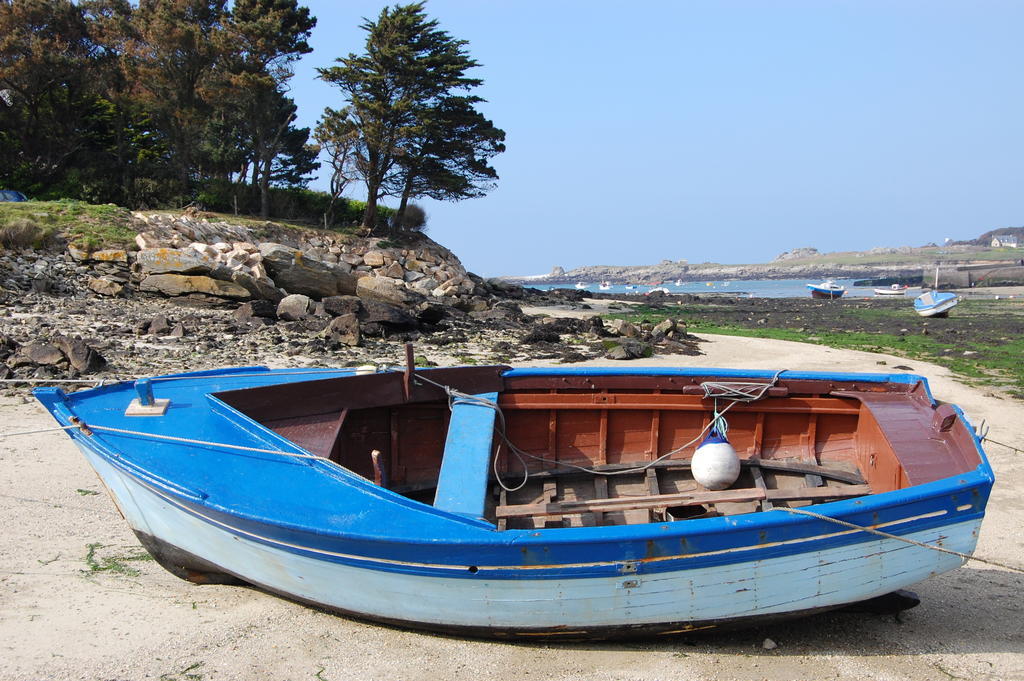 Roulotte O Bien-etre: Beachside Wellness Retreat